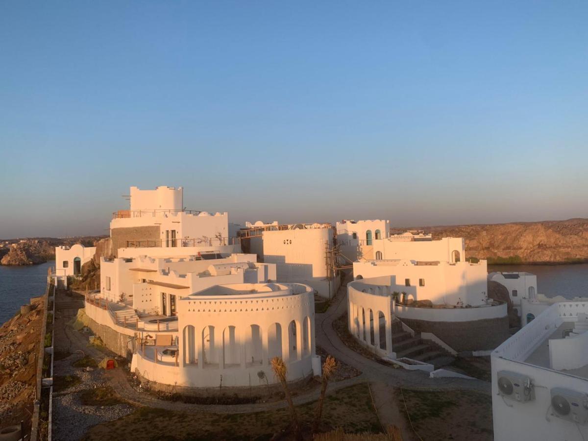 Benben By Dhara Hotels - Adults Only Aswan Bagian luar foto The fort of the island of Delos