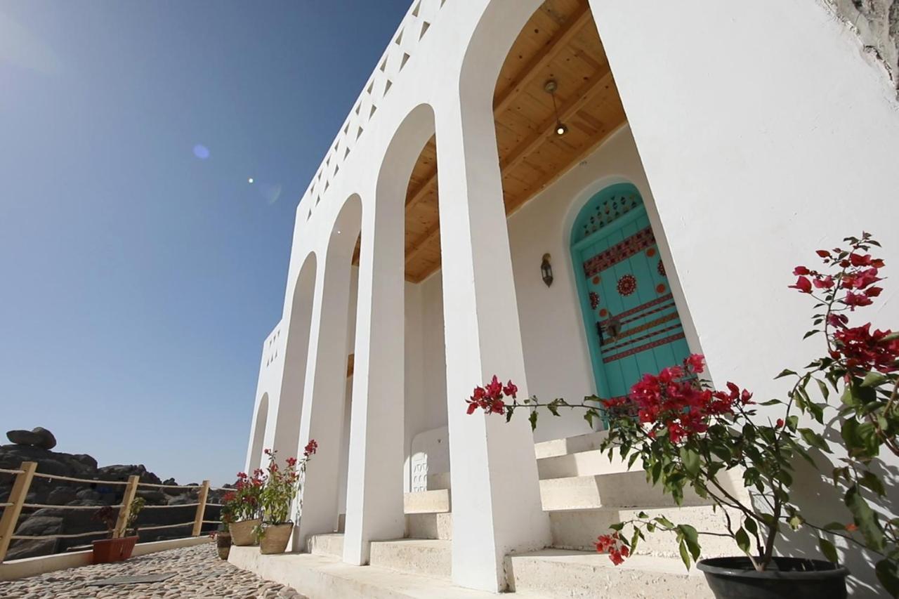 Benben By Dhara Hotels - Adults Only Aswan Bagian luar foto The entrance of the house