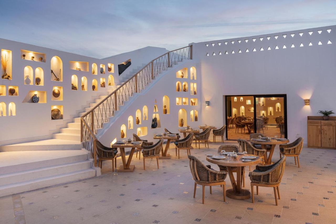 Benben By Dhara Hotels - Adults Only Aswan Bagian luar foto The restaurant at the hotel